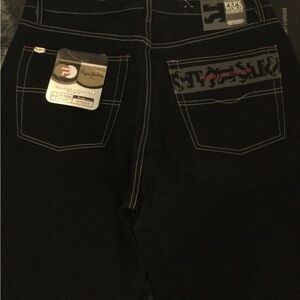 Pepe Jeans London Jeans NEW
PJL 8-2209 UK
100% Cotton
Black